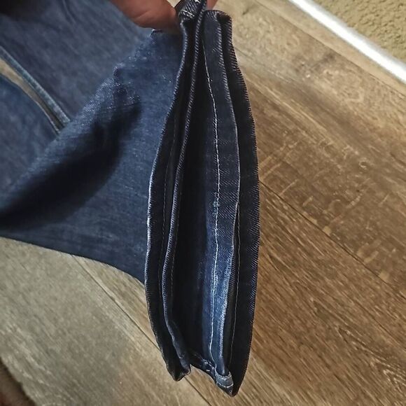 William Rast Freddie Flare Distressed Premium Jeans Size 28 EUC - Picture 7 of 10